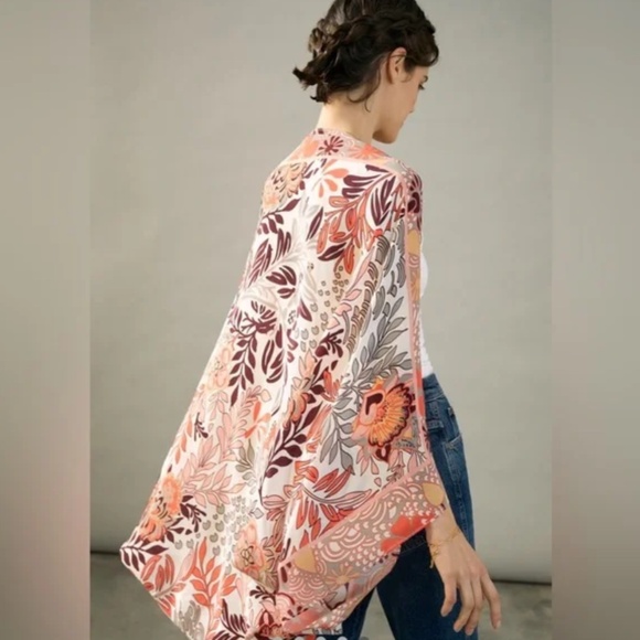 Anthropologie Larissa Floral Kimono - Picture 2 of 4